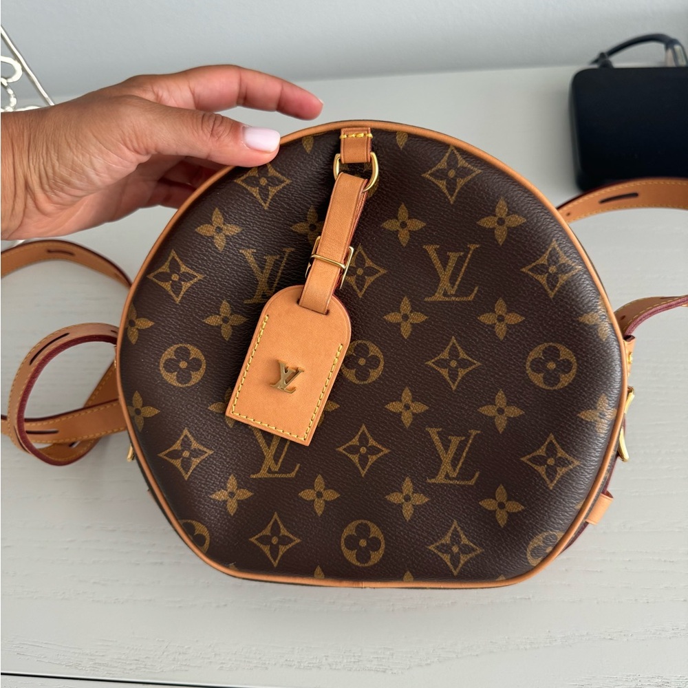 2019 LV monogram crossbody bag